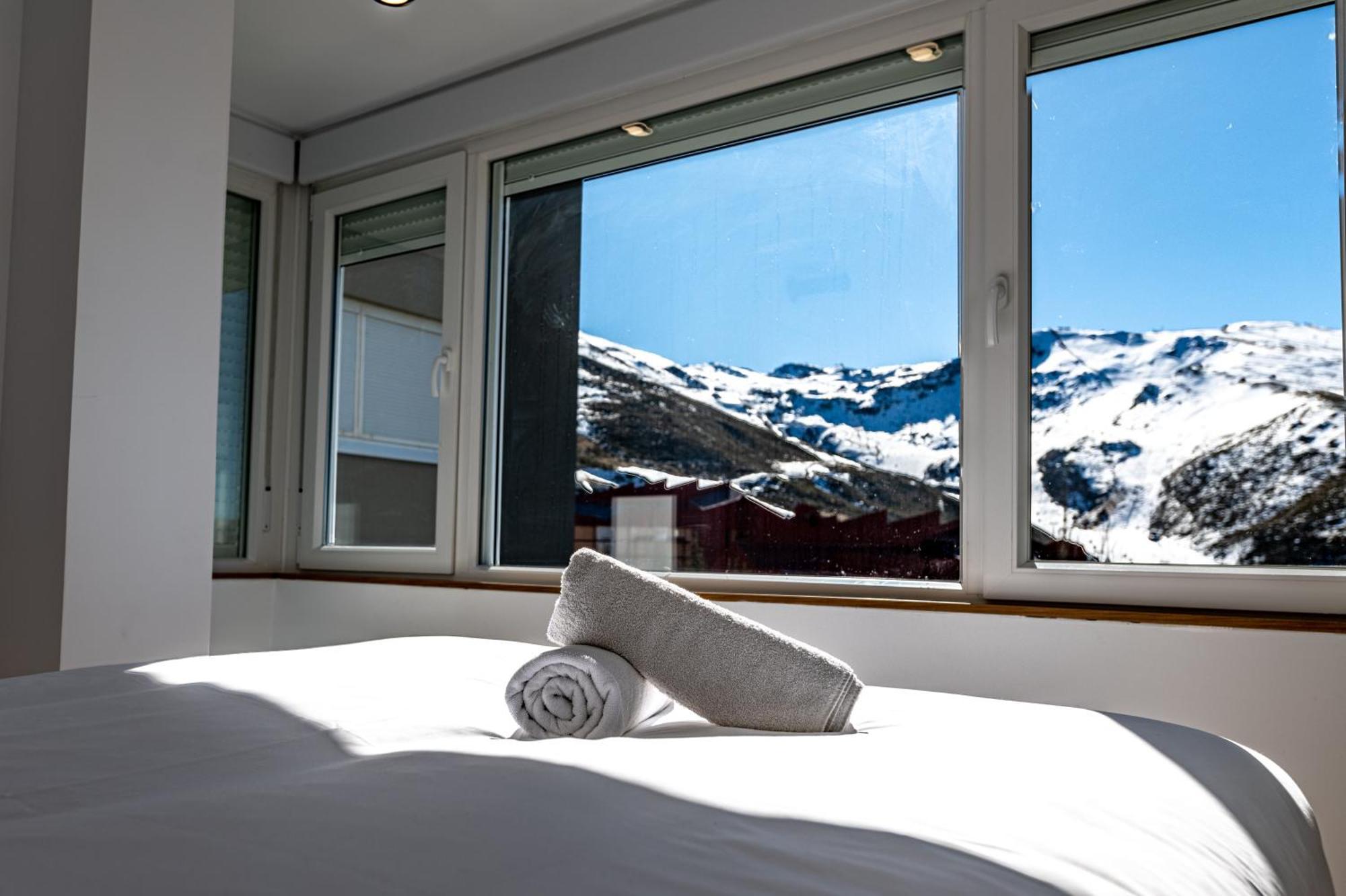 Luxury Refurnished Apartment With Private Parking Close To Ski Slopes เซียร์ราเนบาดา ภายนอก รูปภาพ