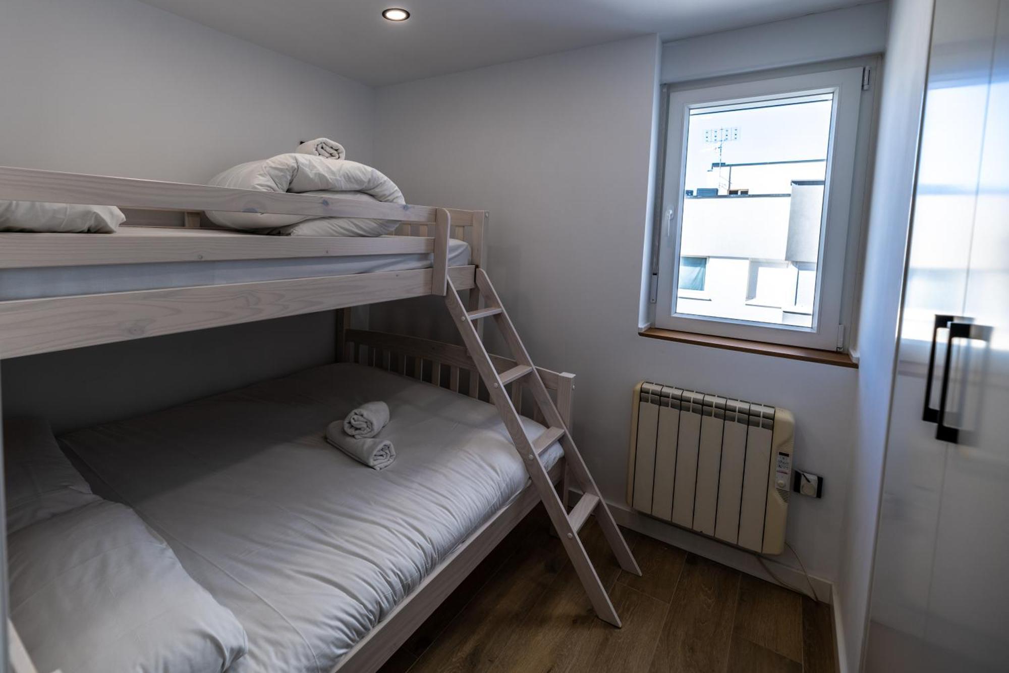 Luxury Refurnished Apartment With Private Parking Close To Ski Slopes เซียร์ราเนบาดา ภายนอก รูปภาพ